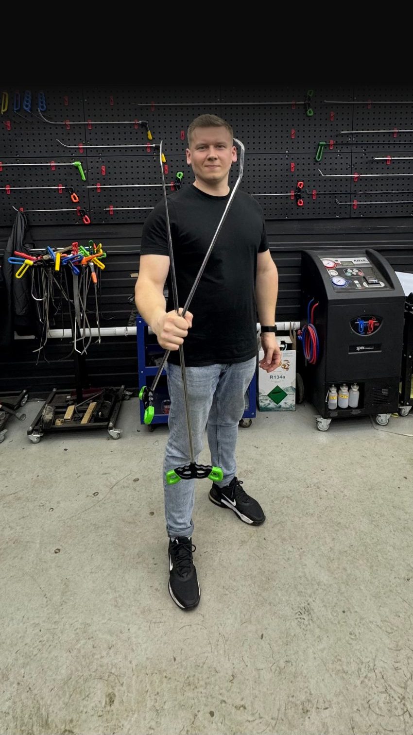 Alexander Mishkou in seiner Werkstatt in Bielefeld